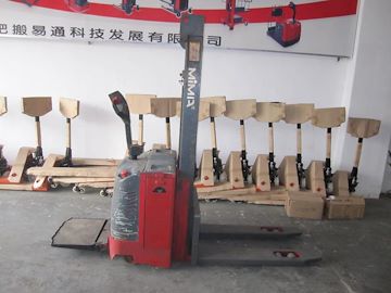 租售二手1.5吨3米全电动堆高车